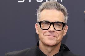 Robbie Williams blames weight-loss jabs for failing eyesight