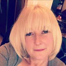 Samantha Combs's Instagram, Twitter & Facebook