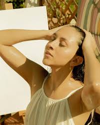 🤍 Obra en blanco 🤍 @mejia._alejandro Debutando como fotógrafo 🤍🧡 #italy  #italiangirl #art #camerawoman #estate #verano #pintura #opera #obras  #colombiana #amor #love #arte.