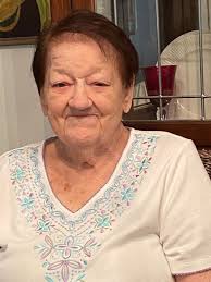 Agnes Linder's Instagram, Twitter & Facebook