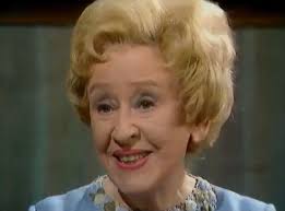 Doris as Annie Walker in the 1073rd episode of Coronation Street (28th  April 1971) #DorisSpeed #AnnieWalker #ClassicCoronationStreet  #CoronationStreet #ClassicCorrie #Corrie