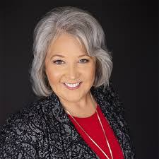 Nora Payne's Instagram, Twitter & Facebook