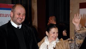 As low as 1,785.58 руб. Chi E Francesco Menegatti Il Figlio Di Carla Fracci Dilei