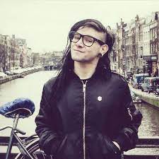 I Just Stole Your Bike Look In Background Right By Him Skrillex Electronica Music Electronic Dance Music