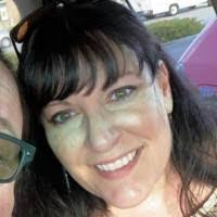 Ellen Rinaldi's Instagram, Twitter & Facebook