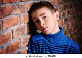 Boy brick wall: 29 mil imagens, fotos e ilustrações stock livres de  direitos