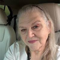 Belinda Lawson's Instagram, Twitter & Facebook