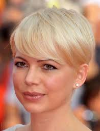 Round face short hairstyles for thin fine hair. Short Haircuts For Round Faces And Thin Hair 40