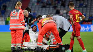 Leonardo spinazzola zegt dat hij 'binnenkort zal terugkeren' terwijl hij naar rome gaat om verdere medische onderzoeken te ondergaan na zijn blessure tegen belgië. Kdhqyk Mjdhlzm
