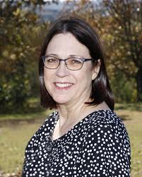 Yvonne Christine Hollinsworth