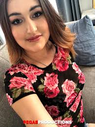 Bangingfamily Alice W Tony The D Data Mom Porner yes porn pics xxx