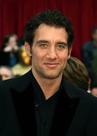 Clive Owen as Louis Salinger (husband to Susan Salinger, and is the father  of Janice Salinger)