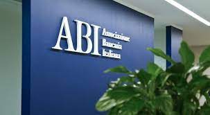 The bank was a subsidiary of intesa sanpaolo. Abi Multicanalita Rafforza Interazione Banca Cliente