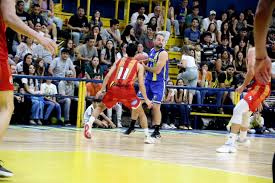 Pre Federal | Mitre se quedó con el clásico 🔵🟡 El clásico posadeño fue para Bartolomé Mitre que recibió en su cancha a Tokio y disputó un gran partido que cerró 93-77.