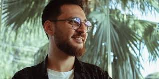 Hem yönetmen hemde 3D Artist ve bir çok ödüle sahip olan Gökalp Gönen ile  bir söyleşi gerçekleştirmiştik.