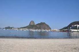 Os bairros deveriam ser os mais cool para comer, beber, passear. Praia De Botafogo