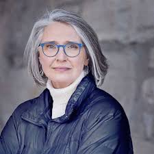 A big yess if Louise Penny still your favorite 🥰🥰🌹🌹I Love Louise Penny.  #louisepenny #louisepennybook #threepines.