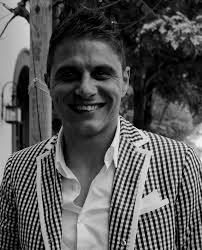 El cambio de Joaquín Sánchez: Antes y después.