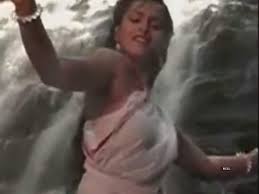 Shilpa shirodkar hot scene