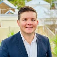 9800+ "Dennis To" profiles