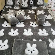 Karpet rasfur karakter mickey mouse fullset ukuran 200x140 tebal 4,5cm. New Motif Rabbit Karpet Karakter Bahan Bulu Rasfur 200x150 Shopee Indonesia