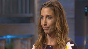 Hétfő este elindult a konyhafőnök vip újabb évada, amiben elég sok könny hullott. A Konyhafonok Vip A Vendegzsuritag Alig Merte Megkostolni Rubint Reka Foztjet 24 Hu