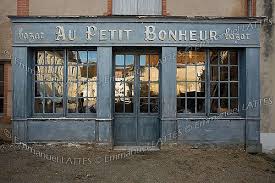 Devanture D Un Vieux Magasin Ainay Le Chateau 03360 Allier Shop Facade Shop Fronts Quaint Storefront