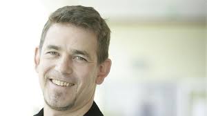 Gabriel Müller hilft Menschen beim Helfen