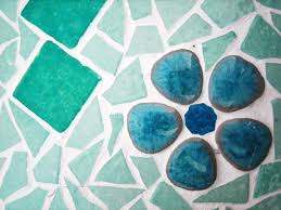 Bei der gestaltung der eigenen vier wände ist von falls ihr für den garten ein mosaik basteln wollt, solltet ihr wasserdichte und frostbeständige fliesen wählen. Mosaik Basteln Anleitung Und Ideen Mit Mosaiken