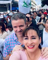 Diana Santiago Huesca added a new...