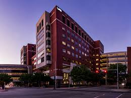 St.vincent's university hospital (svuh) is one of the world's leading academic teaching hospitals providing front line, acute, chronic and emergency care across over 40 different medical specialities. Uab And Ascension St Vincent S Hospitals Named To Third Annual Hospital Rankings For Exceptional Consumer Loyalty News Uab