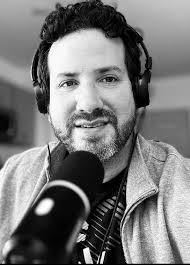 Vincent N Roxxy (2016)