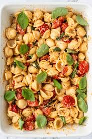 Peel cucumber and slice, dice tomatoes, chop green pepper and add all to the pasta. Baked Feta Pasta Cooking With Ayeh