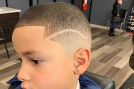 E Class The Barber @ (Phenix Salon Suites)