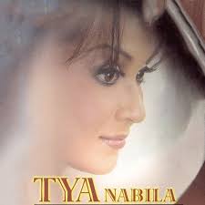 Bulu (hair) +‎ mata (eye) (compare malay bulu mata). Basah Basah Cinta Song Download From Tia Nabila Tulalit Jiosaavn