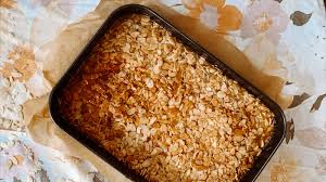 Zutaten 1 becher sahne2 becher mehl1 becher zucker1 pck. Butter Mandelkuchen Wie Bei Oma Saftig Lecker