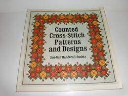 Counted cross stitch small patterns. Counted Cross Stitch Patterns And Designs Blomquist Alice Korsstygns Boken Foreningen Svensk Hemslojd Amazon De Bucher