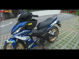 Abs is still missing from the supercub category in malaysia and braking on the rs150r v2 is done with single hydraulic discs, front and rear. Honda Rs150 V2 Review Blue Colour Youtube