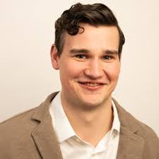 2Blades is pleased to announce the hiring of Jack Luft as its Business  Development Manager.