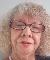 Evelyn Milton's Instagram, Twitter & Facebook