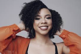 Serena Joyce's Instagram, Twitter & Facebook