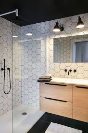 A la fois moderne et fonctionnel cet ensemble de meuble double vasque 140cm vous apportera tout sanijura meubles salle de bains luciole 2335 2 découvrir. Salle De Bain Noire Et Blanche 16 Idees Pour Vous Inspirer Kozikaza