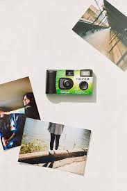 Download the perfect disposable camera pictures. Fujifilm Fujicolor Quicksnap Flash 400 35mm Disposable Camera Disposable Camera Camera Hacks Camera Photography