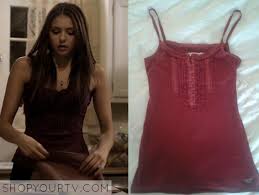 Regarder vampire diaries saison 1, épisode 1 en langue vf et vostfr sur differents lecteur tel que ( openload, youwatch.etc). Elena Gilbert Fashion Clothes Style And Wardrobe Worn On Tv Shows Shop Your Tv