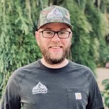 Alexander Tacoma's Instagram, Twitter & Facebook