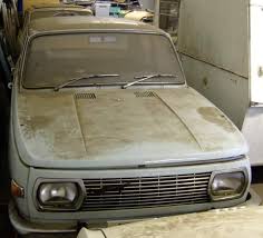 Image result for Champagnergelb 1968 Wartburg