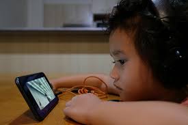 When the Screen Became the Sitter: What Kids Are Actually Doing With Their  2.5 Hours a Day
