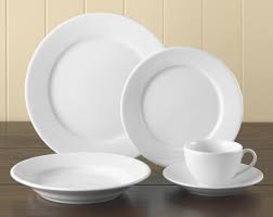 Why crazy about dinner sets …one can keep any dinner set for occasional use but for daily use i recommend borosilicate bowls with lid ,they are clean clear bacteria free easy to clean ,dish washer safe microwave safe ,oven proof and kettles are ga. The Best Dinnerware Sets Of 2019