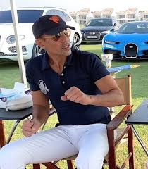 Da bimbo scomparso a sceicco? Mauro Romano Parla Lo Sceicco Mohammed Al Habtoor Storia Assurda