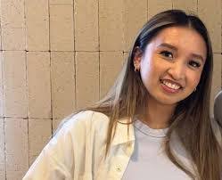 Donna Addis's Instagram, Twitter & Facebook